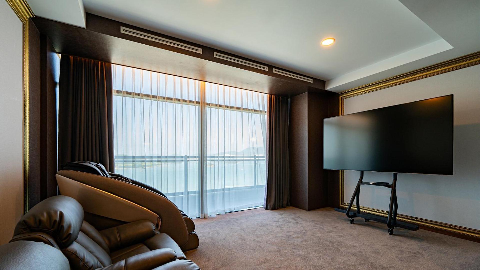 Hotel Jcs Йосу Екстериор снимка